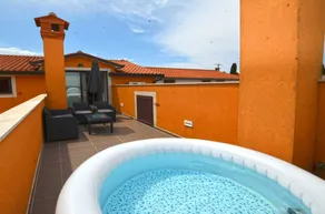 Holiday apartment with terrace - Image 2