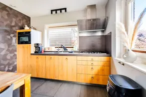 Holiday home with garden, terrace & barbeque | Lake view | Perfect for remote work - Image 5