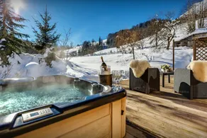 Enjoy the mountains from this superb chalet with hot-tub - OVO Network - Image 5