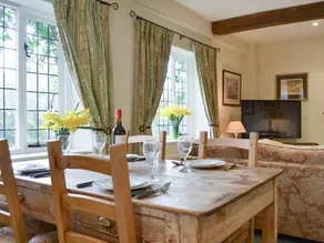 Children-friendly lovely cottage with garden & barbecue | Pet-friendly - Image 3