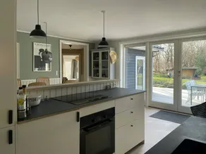Holiday home with terrace, garden & barbecue - Image 3