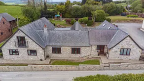 Family-friendly wonderful cottage with hot tub & garden | Beach view | Dogs allowed - Image 2