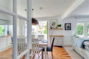 Cottage with garden | Beach view - Image 5