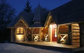 Gîte adapté aux familles avec jacuzzi, terrasse et barbecue | Vue piscine | Avec animaux acceptés - Image 3