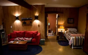 Cozy Ground Floor Suite in a Beautiful Farmhouse for a Unique Getaway in Afton, Virginia - Image 2