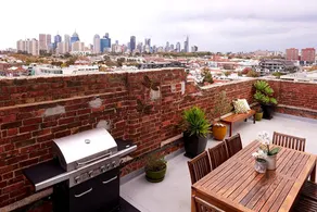 Flat with terrace & barbeque - Image 3