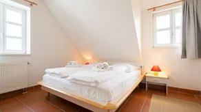 Appartamento con giardino, piscina e sauna - Image 4