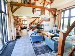 Fully equipped cottage with garden & BBQ | Pets allowed - Image 2