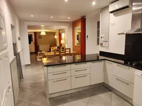 Fully equipped pleasant gite with terrace & garden - Image 4
