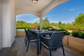 Holiday apartment with garden, barbeque & terrace | Sea view - Image 3