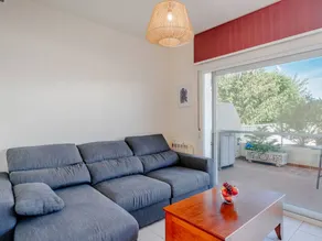 Flat with pool & terrace | Perfect for remote work - Image 4