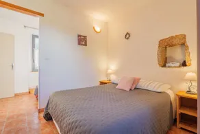 Encantadora hostal con desayuno con jardín y terraza | Vistas al jardín - Image 4
