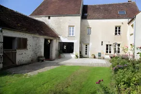 Bed and breakfast with terrace & garden | City view - Image 2