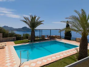 Holiday apartment with terrace, private pool & garden - Image 3