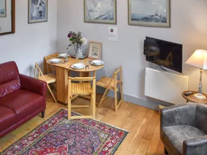 Children-friendly cottage with garden | River view | Dogs allowed - Image 3