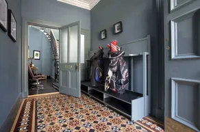 Cottage with garden - Image 2