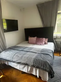 Charming Villa Room with Private Facilities in Landskrona - Image 4