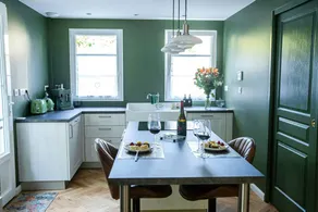 Holiday home with BBQ, garden & sauna | Suitable for remote work - Image 5