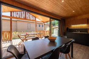 Fully equipped chalet with jacuzzi, garden & terrace | Pet-friendly - Image 5