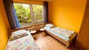 Apartment with garden, terrace & barbecue - Image 5