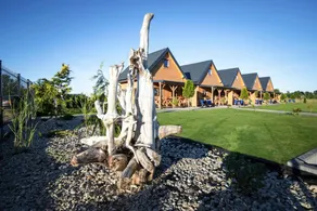 Holiday home with garden, barbeque & terrace - Image 4