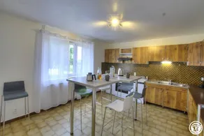 Gîte adatto alle famiglie con terrazza, giardino e barbecue - Image 3