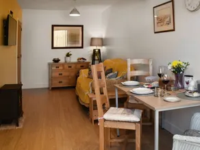 Children-friendly nice cottage with garden | River view | Next to the beach - Image 2