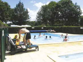 Bungalow with pool | River view - Image 3