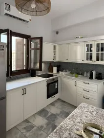 SimpleGreece Skyros Traditional Holiday Home with Balcony, Wi-Fi & Air Conditioning - Image 2