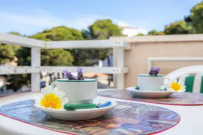 Casa vacacional con terraza | Vistas al jardín - Image 2