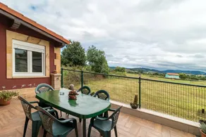 House with terrace, garden & fast internet | Garden view | Perfect for remote work - Image 3