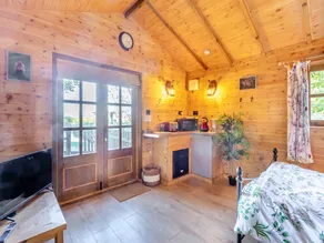 Cottage with garden & barbeque - Image 3