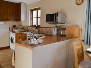 Children-friendly cottage | River view - Image 3