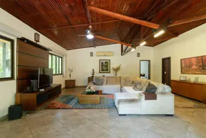 Cottage with garden, BBQ & private pool - Image 2