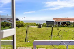 Vibrant Holiday Home in Juelsminde Near Sea - Image 3
