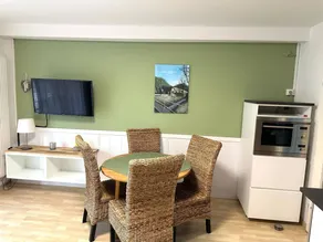 Holiday apartment with barbeque & terrace - Image 2