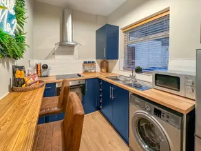 Family-oriented wonderful apartment | River view | Next to the beach - Image 4