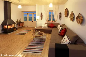 Villa with garden, barbeque & terrace - Image 2