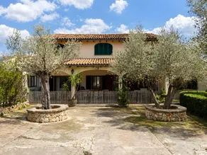 Holiday home with pool, garden & BBQ | Mountain view | Suitable for remote work - Image 2