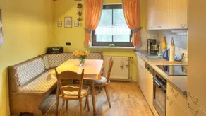 Flat with terrace | Garden view - Image 3