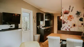 6-person holiday home for relaxing retreat. - Image 3