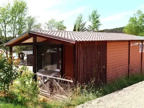 Chalet with terrace & heated pool | Lake view - Image 4