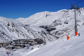 A 50m de las pistas de esquí, 2.o piso, balcón, tv, local para esquís, 65m², Tignes - Image 3