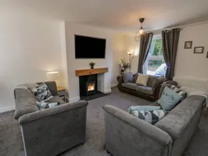 Children-friendly cottage with garden, terrace & hot tub | Beach view | Dogs allowed - Image 3
