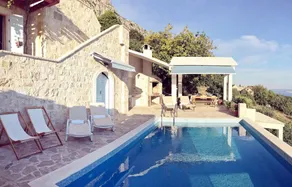 Villa with garden, terrace & barbecue | Sea view - Image 3
