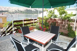 Apartment Mario with Terrace and Sea View - Image 3