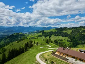 Holiday home with garden, terrace & BBQ | Mountain view - Image 4