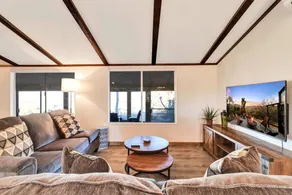 Hi View House - Secluded Home On 5 Acres With Stunning Views 2 Bedroom Home - Image 5