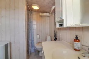 Beautiful holiday home with barbecue & terrace | Next to the beach - Image 5