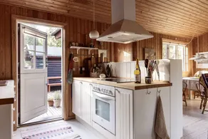 House with garden, terrace & BBQ - Image 4
